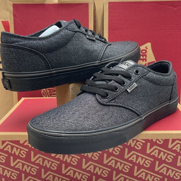Vans WMNS Atwood
(Varsity Textile) Black/Pewter
VN0A45J9VEJ
Sneakers - Picture 5 of 16